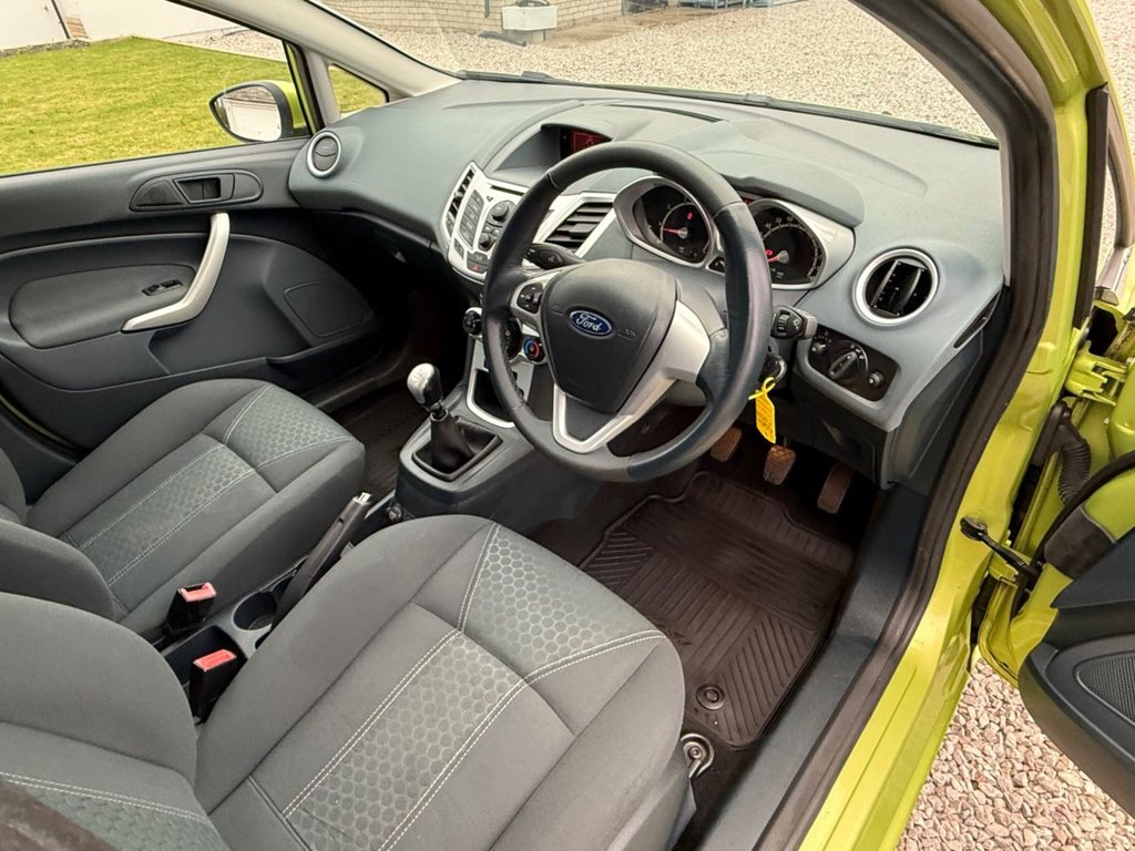Used Ford Fiesta 2009 for sale - 77275911: Photo 2