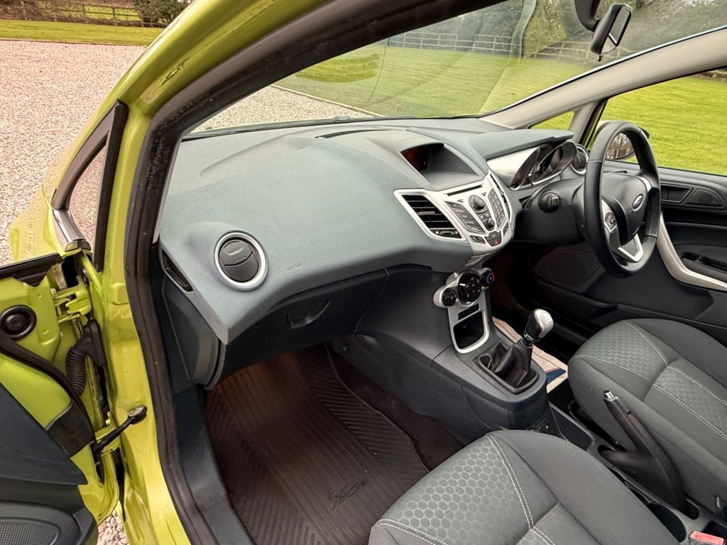 Used Ford Fiesta 2009 for sale - 77275911: Photo 21