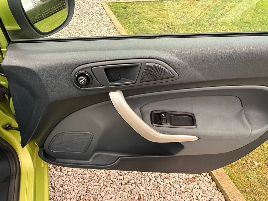 Used Ford Fiesta 2009 for sale - 77275911: Photo 24