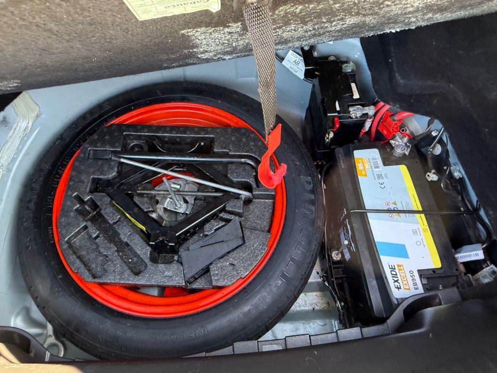 Used Jaguar XF 2013 for sale - 77720368: Photo 24