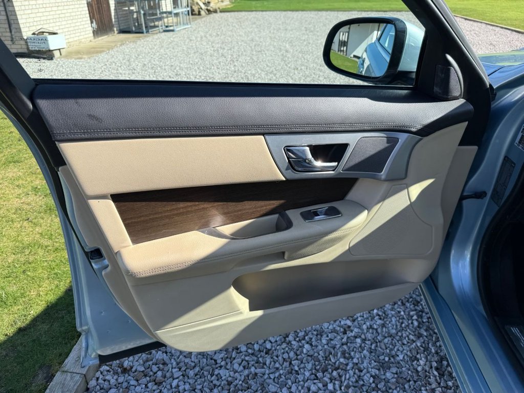 Used Jaguar XF 2013 for sale - 77720368: Photo 28