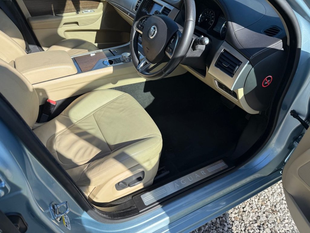 Used Jaguar XF 2013 for sale - 77720368: Photo 35