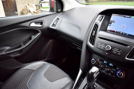 Used Ford Focus 2015 for sale - 76306479: Photo 2