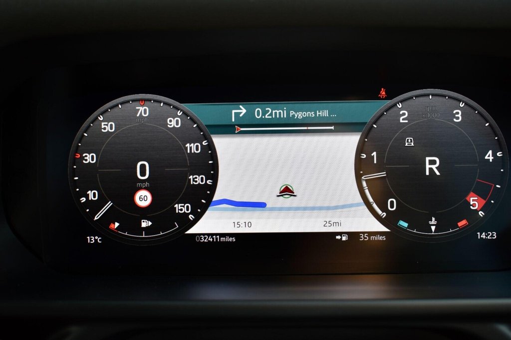 Used Land Rover Defender 2022 for sale - 77001261: Photo 12