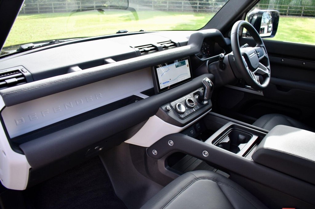 Used Land Rover Defender 2022 for sale - 77001261: Photo 19