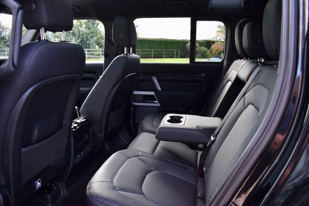 Used Land Rover Defender 2022 for sale - 77001261: Photo 24