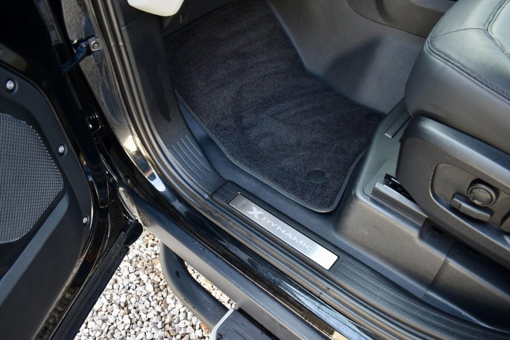 Used Land Rover Defender 2022 for sale - 77001261: Photo 32