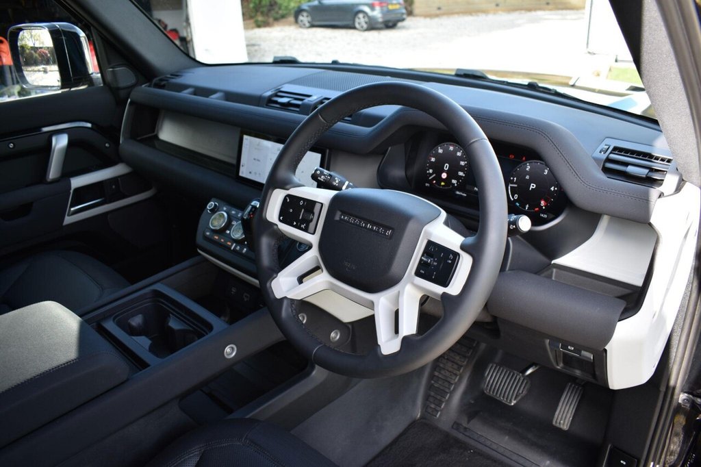 Used Land Rover Defender 2022 for sale - 77001261: Photo 6