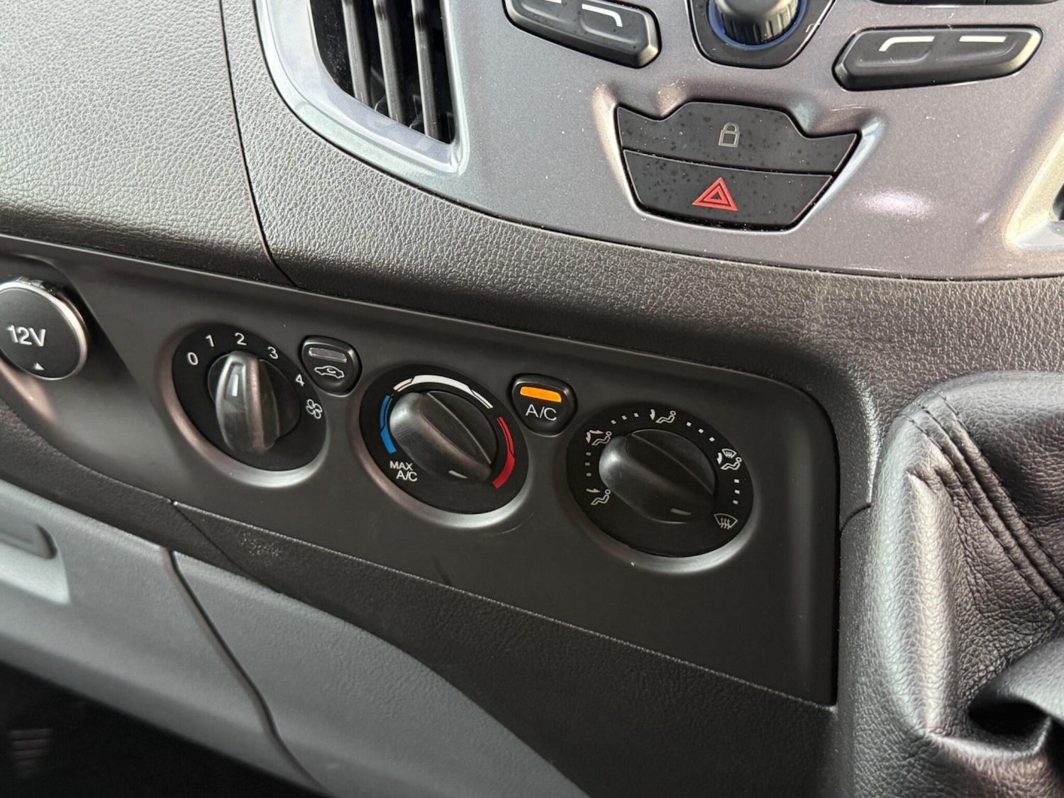 Used Ford Transit Custom 2017 for sale - 76918695: Photo 14