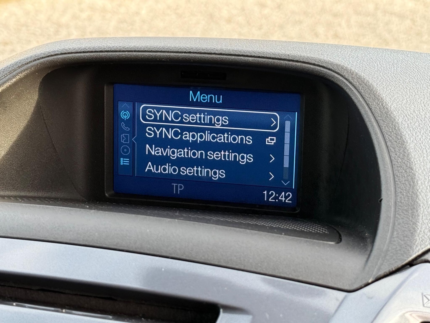 Used Ford Transit Custom 2017 for sale - 76918695: Photo 24