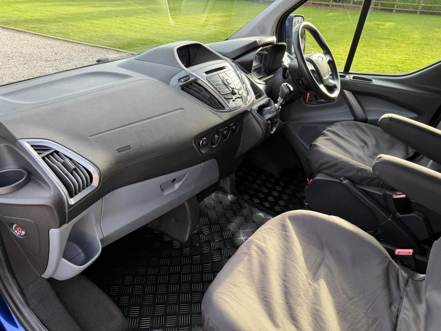 Used Ford Transit Custom 2017 for sale - 76918695: Photo 37