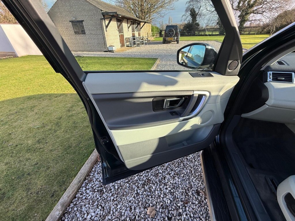 Used Land Rover Discovery Sport 2016 for sale - 77001263: Photo 20