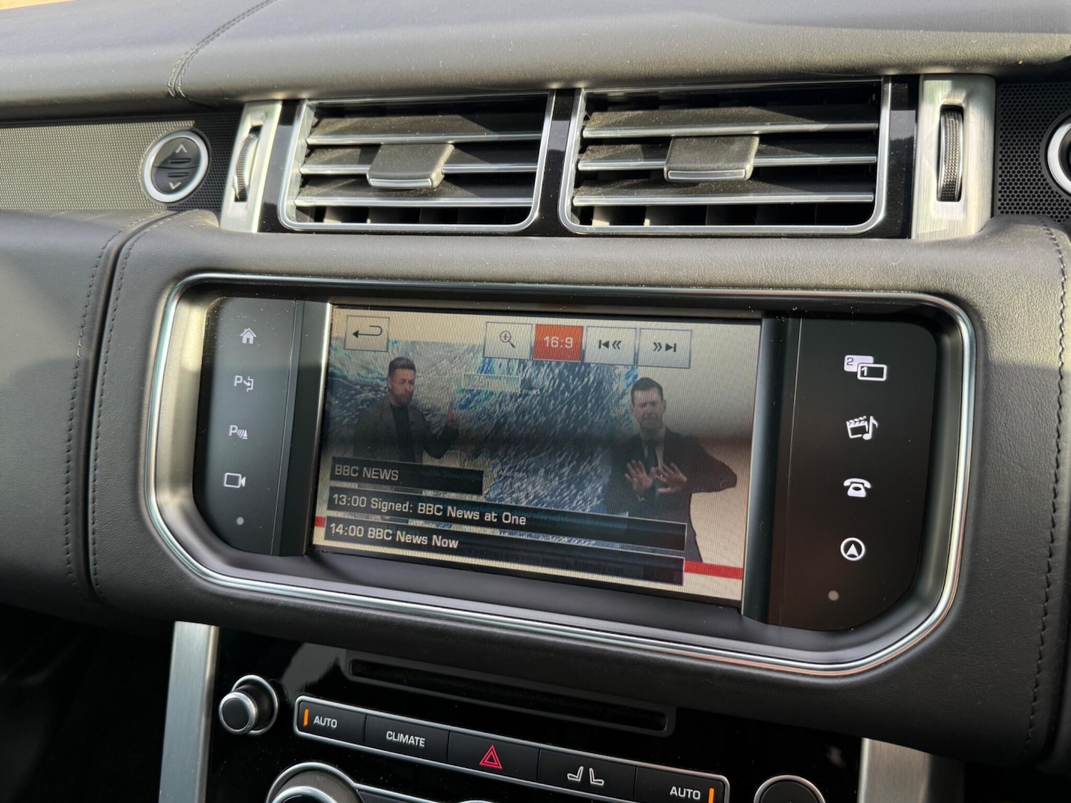 Used Land Rover Range Rover 2016 for sale - 76898937: Photo 44