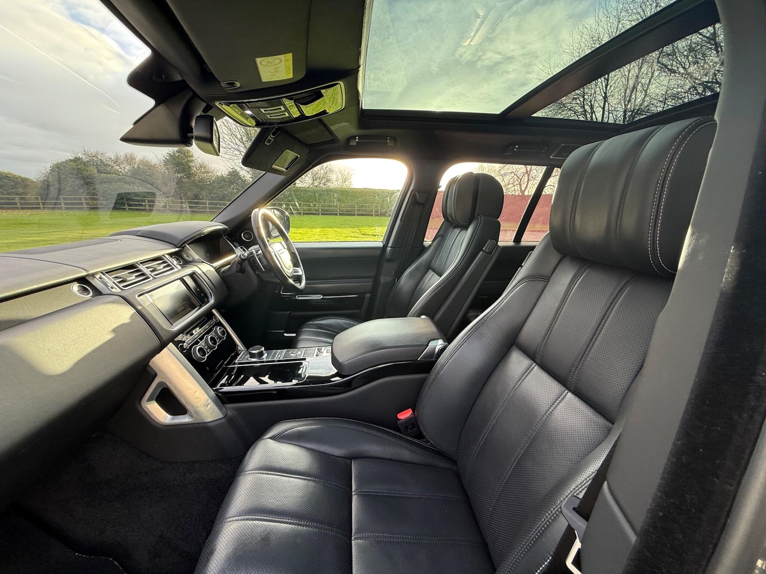 Used Land Rover Range Rover 2016 for sale - 76898937: Photo 51