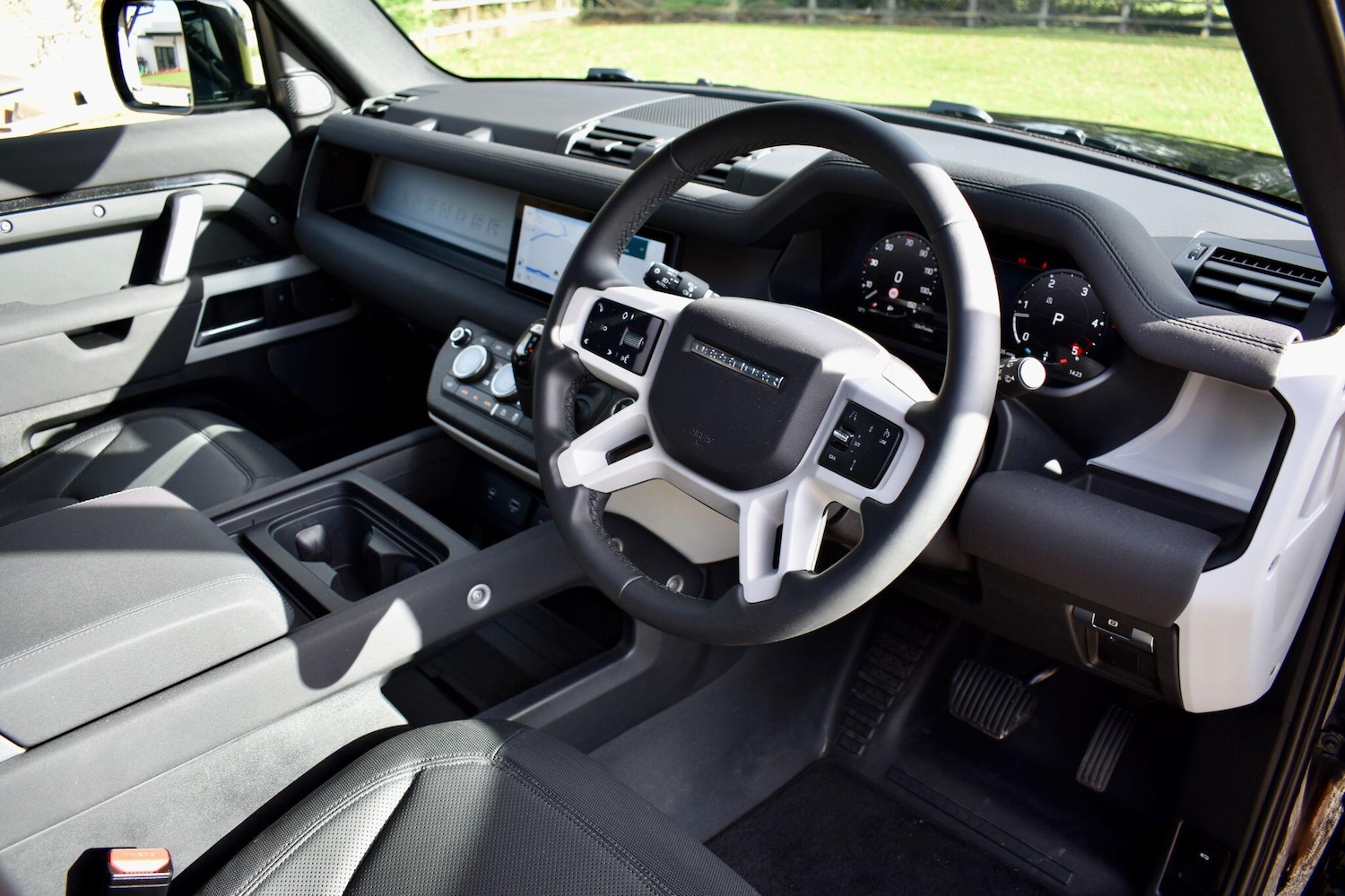 Used Land Rover Defender 110 2022 for sale - 76360105: Photo 20