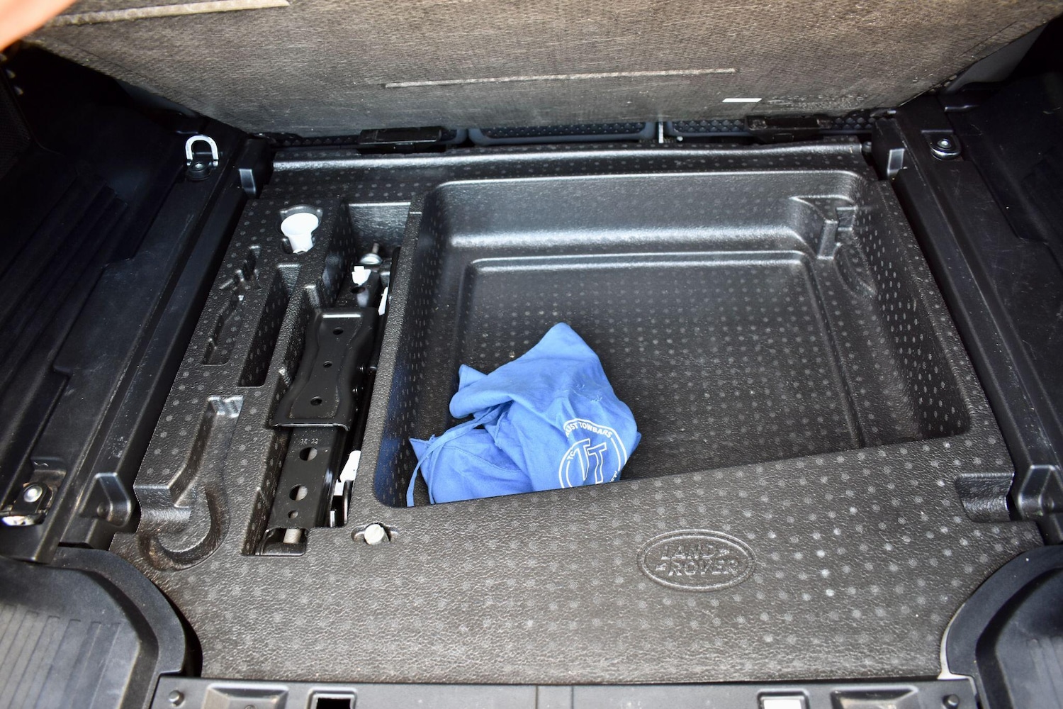 Used Land Rover Defender 110 2022 for sale - 76360105: Photo 44