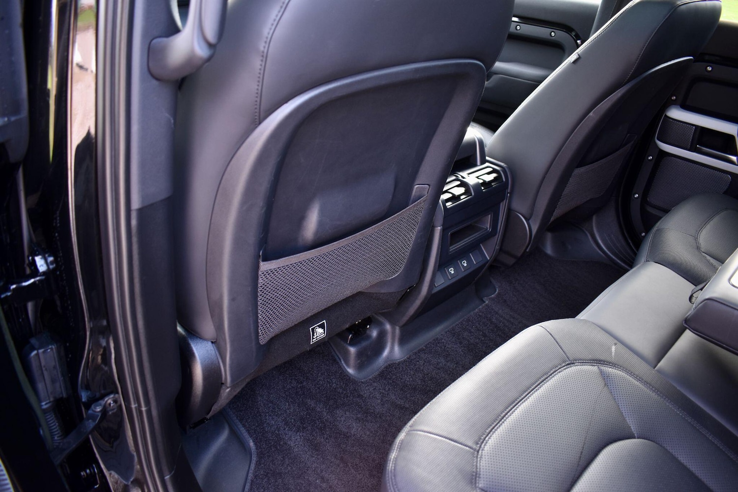 Used Land Rover Defender 110 2022 for sale - 76360105: Photo 48