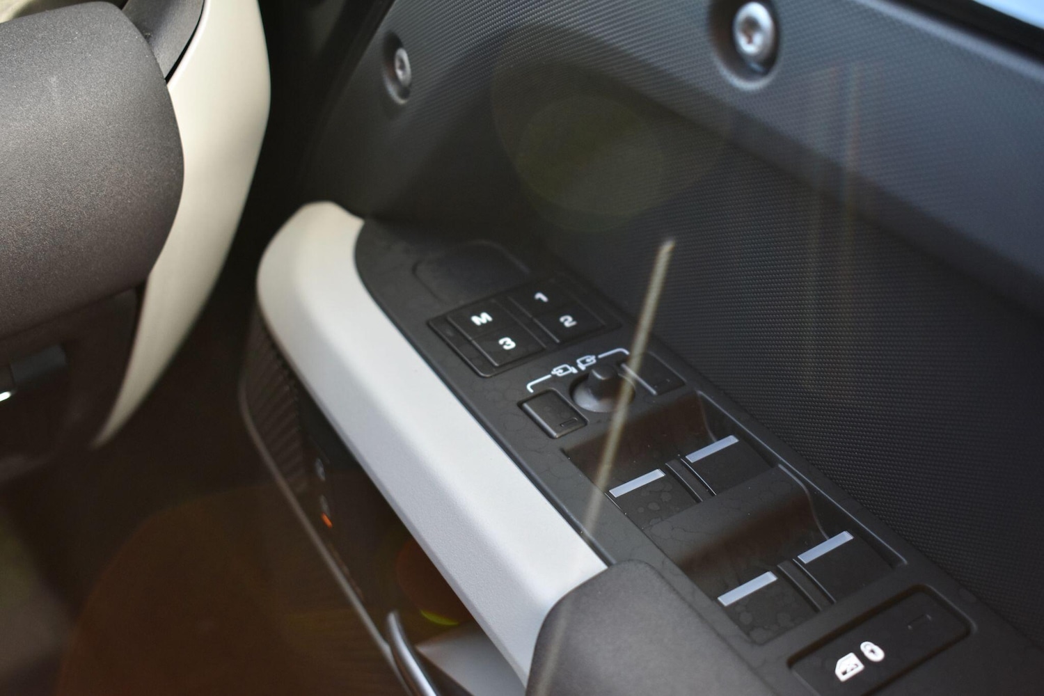 Used Land Rover Defender 110 2022 for sale - 76360105: Photo 50