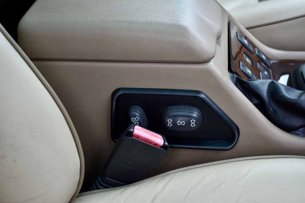 Used Land Rover Discovery 2001 for sale - 77521066: Photo 29