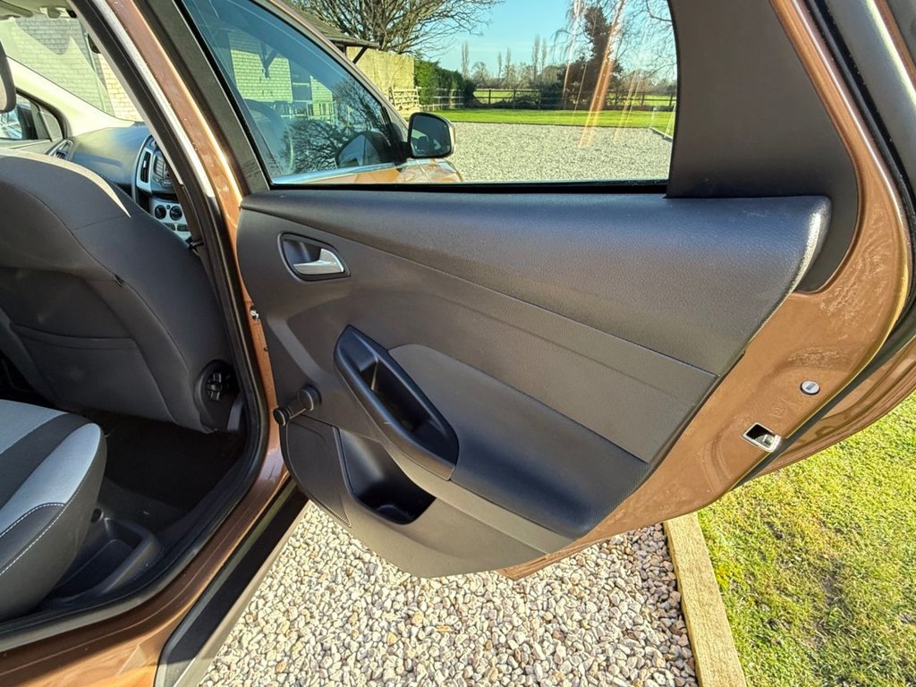 Used Ford Focus 2012 for sale - 77356235: Photo 15