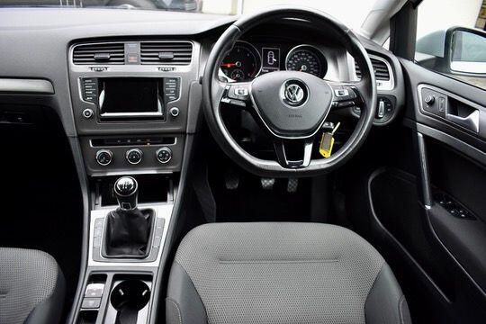 Used Volkswagen Golf 2013 for sale - 76084781: Photo 2