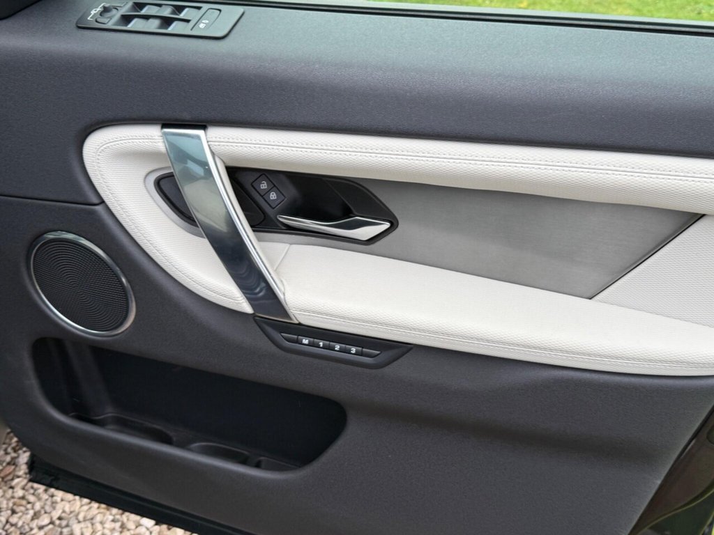 Used Land Rover Discovery Sport 2021 for sale - 77001262: Photo 24