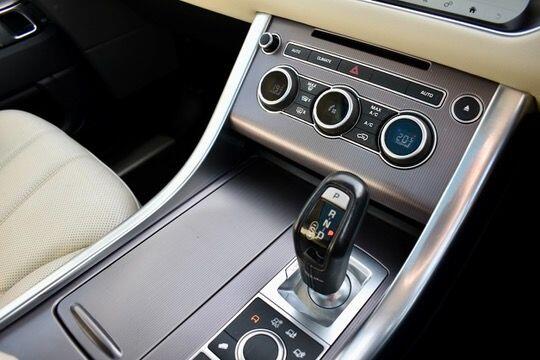 Used Land Rover Range Rover Sport 2019 for sale - 76409424: Photo 11