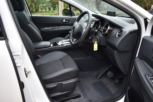 Used Peugeot 3008 2015 for sale - 76295685: Photo 19