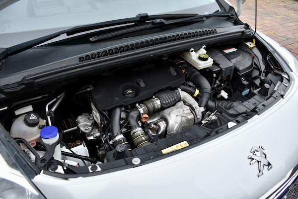 Used Peugeot 3008 2015 for sale - 76295685: Photo 24