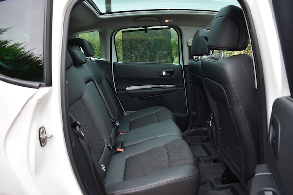 Used Peugeot 3008 2015 for sale - 76295685: Photo 4