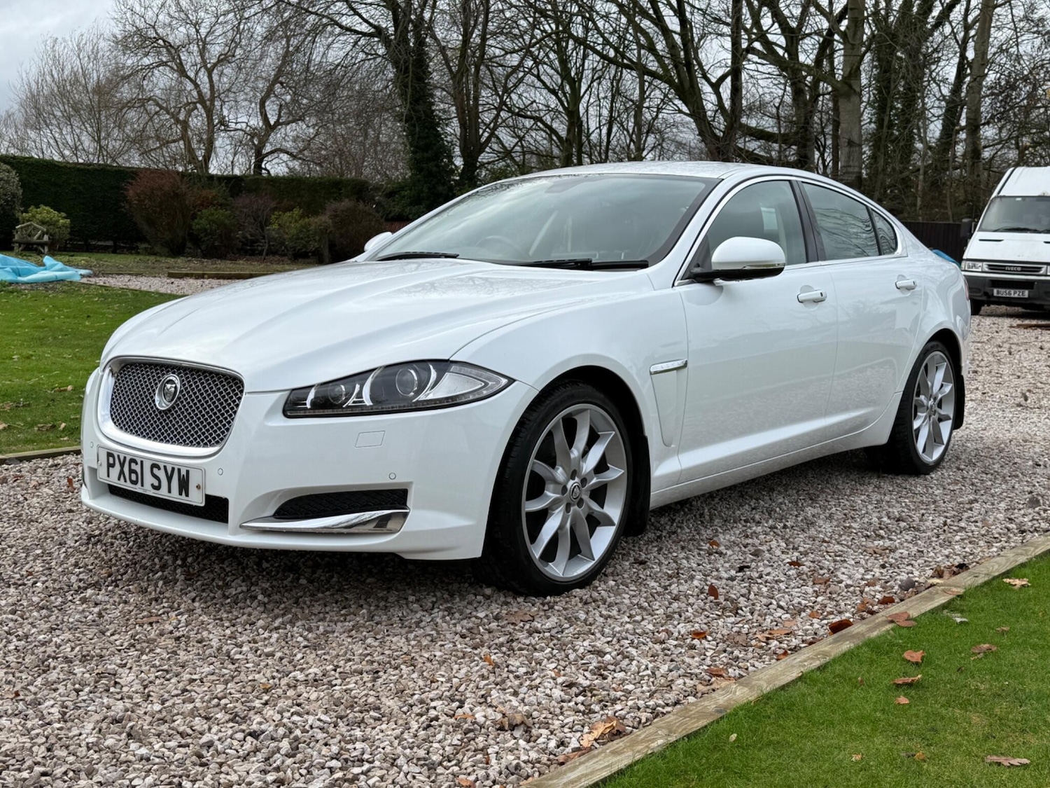 Used Jaguar XF 2011 for sale - 76584374: Photo 1