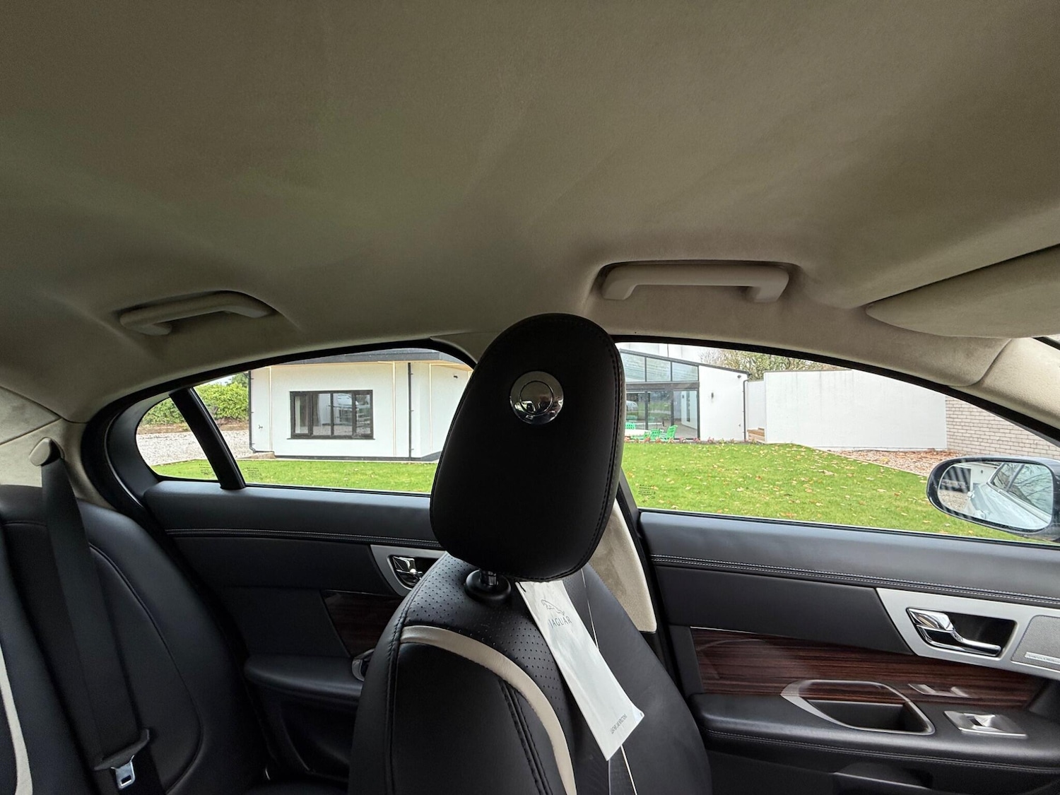 Used Jaguar XF 2011 for sale - 76584374: Photo 14