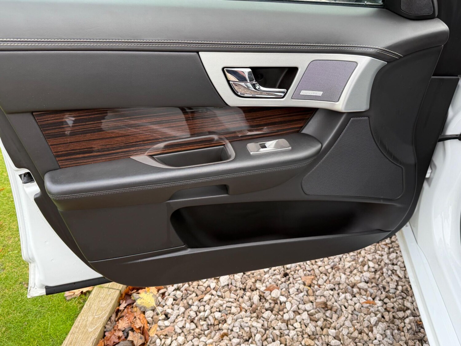 Used Jaguar XF 2011 for sale - 76584374: Photo 20