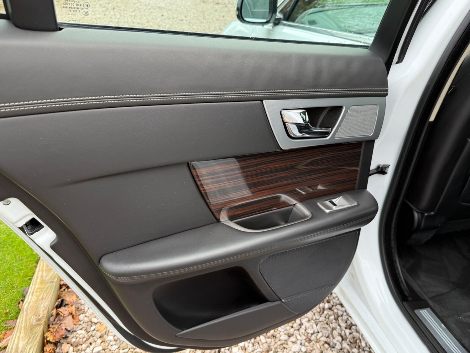 Used Jaguar XF 2011 for sale - 76584374: Photo 21