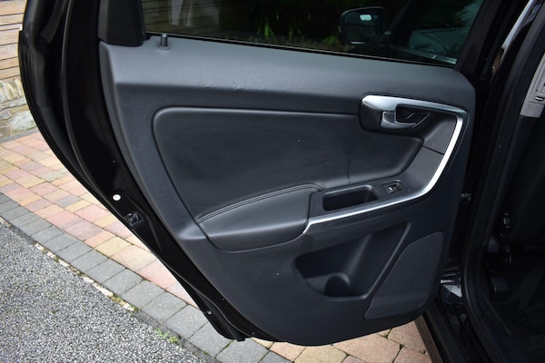 Used Volvo XC60 2016 for sale - 76215421: Photo 25