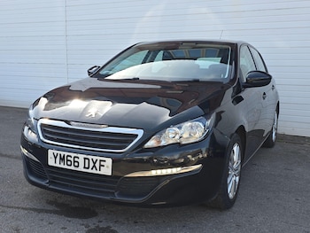 Used Peugeot 308 2016 for sale - 78610100: Photo