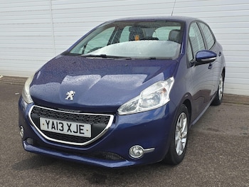 Used Peugeot 208 2013 for sale - 78610075: Photo