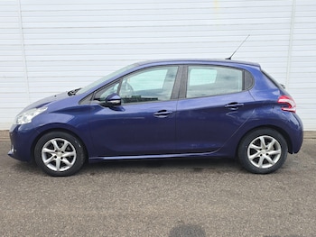 Used Peugeot 208 2013 for sale - 78610075: Photo