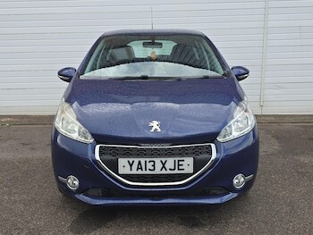 Used Peugeot 208 2013 for sale - 78842742: Photo