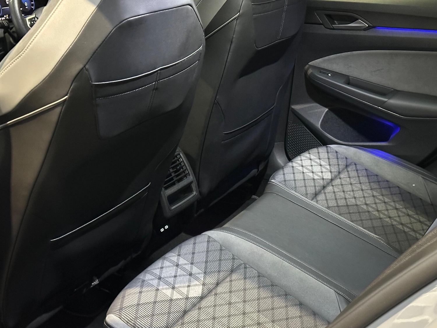 Used Volkswagen Golf 2021 for sale - 76801105: Photo 14