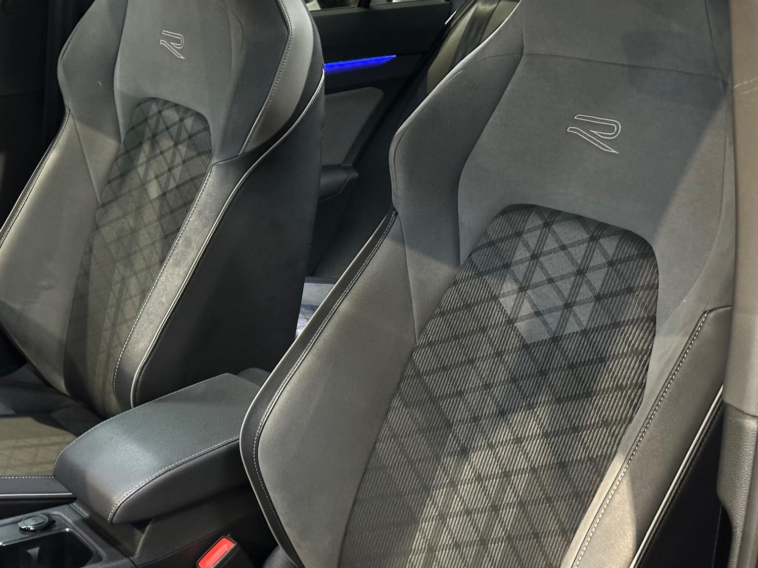 Used Volkswagen Golf 2021 for sale - 76801105: Photo 29