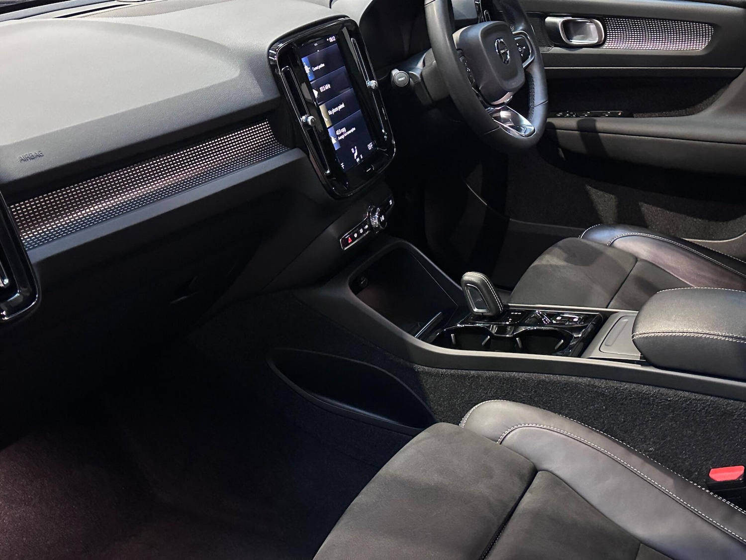 Used Volvo XC40 2022 for sale - 77320965: Photo 15