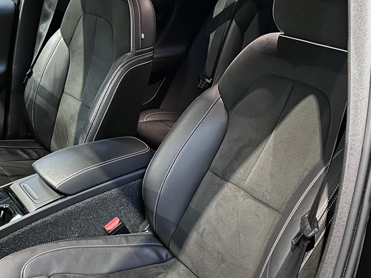 Used Volvo XC40 2022 for sale - 77320965: Photo 33