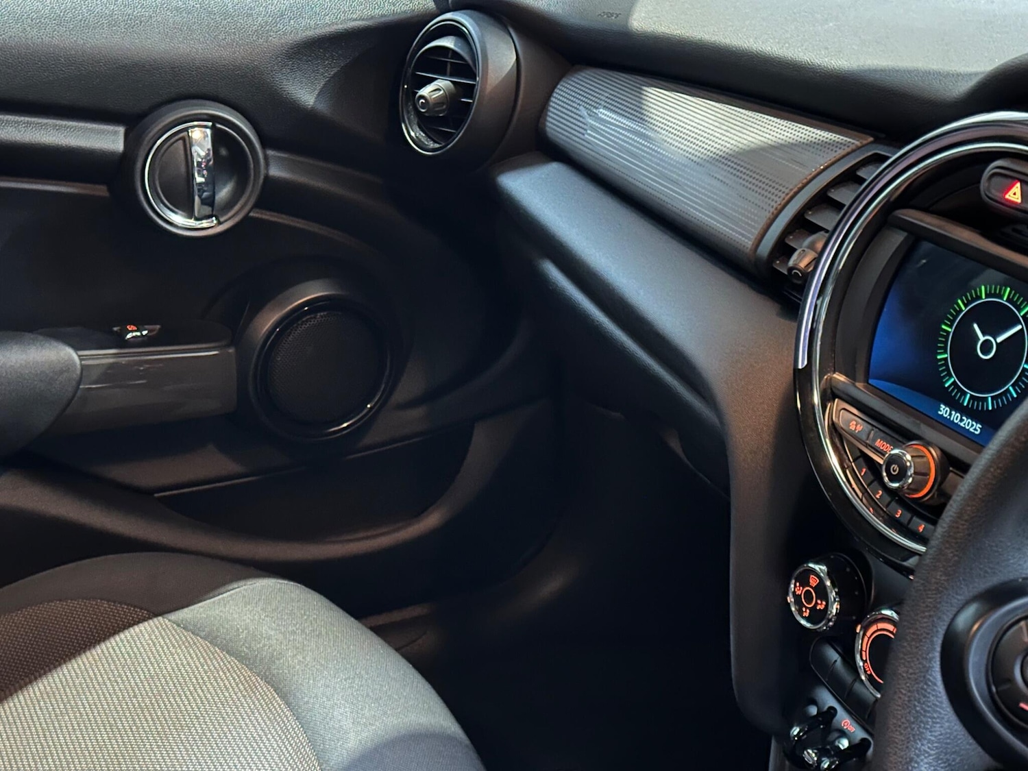 Used MINI Hatch 2018 for sale - 76408772: Photo 11