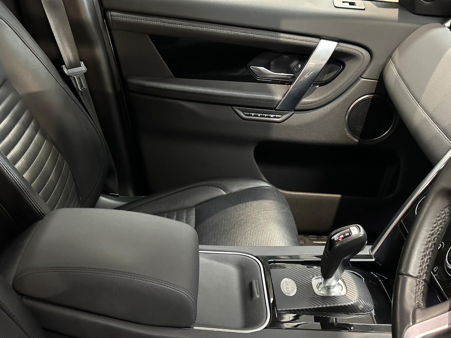 Used Land Rover Discovery Sport 2020 for sale - 76013029: Photo 36