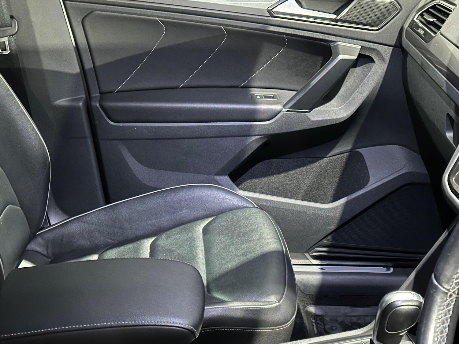 Used Volkswagen Tiguan 2018 for sale - 77028999: Photo 17