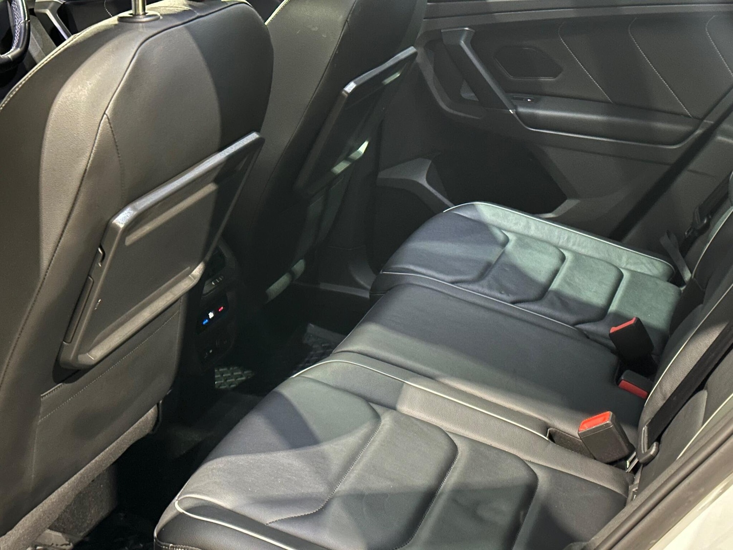 Used Volkswagen Tiguan 2018 for sale - 77028999: Photo 20