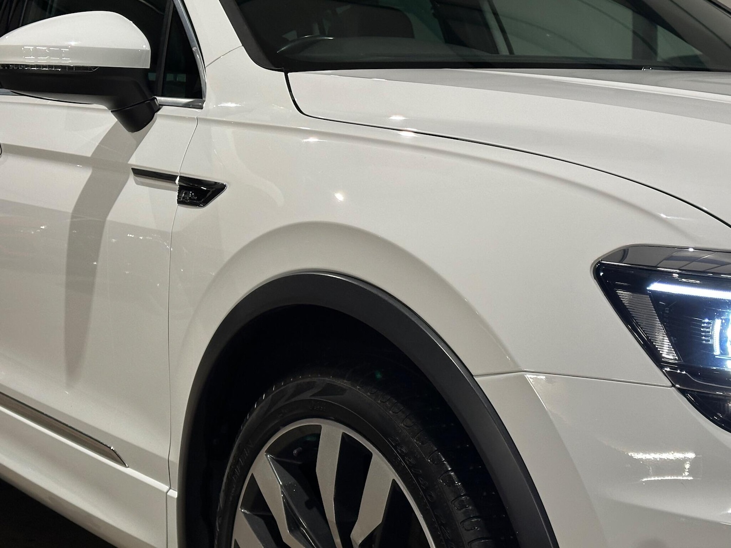 Used Volkswagen Tiguan 2018 for sale - 77028999: Photo 31