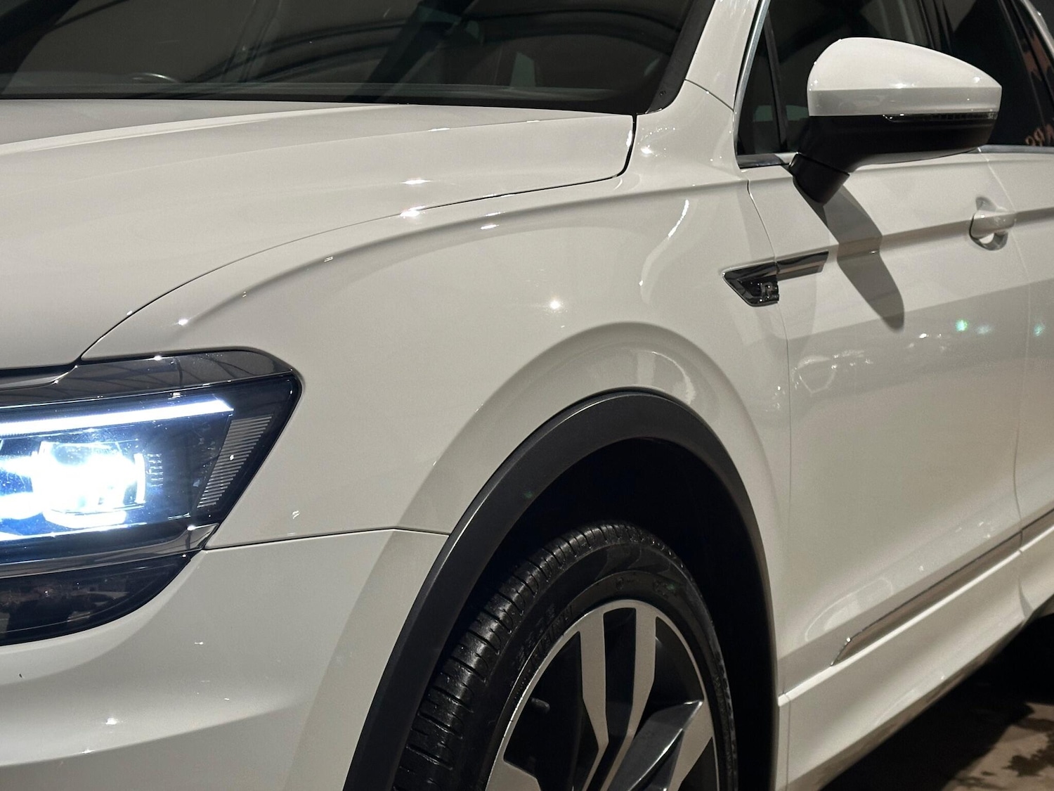 Used Volkswagen Tiguan 2018 for sale - 77028999: Photo 47