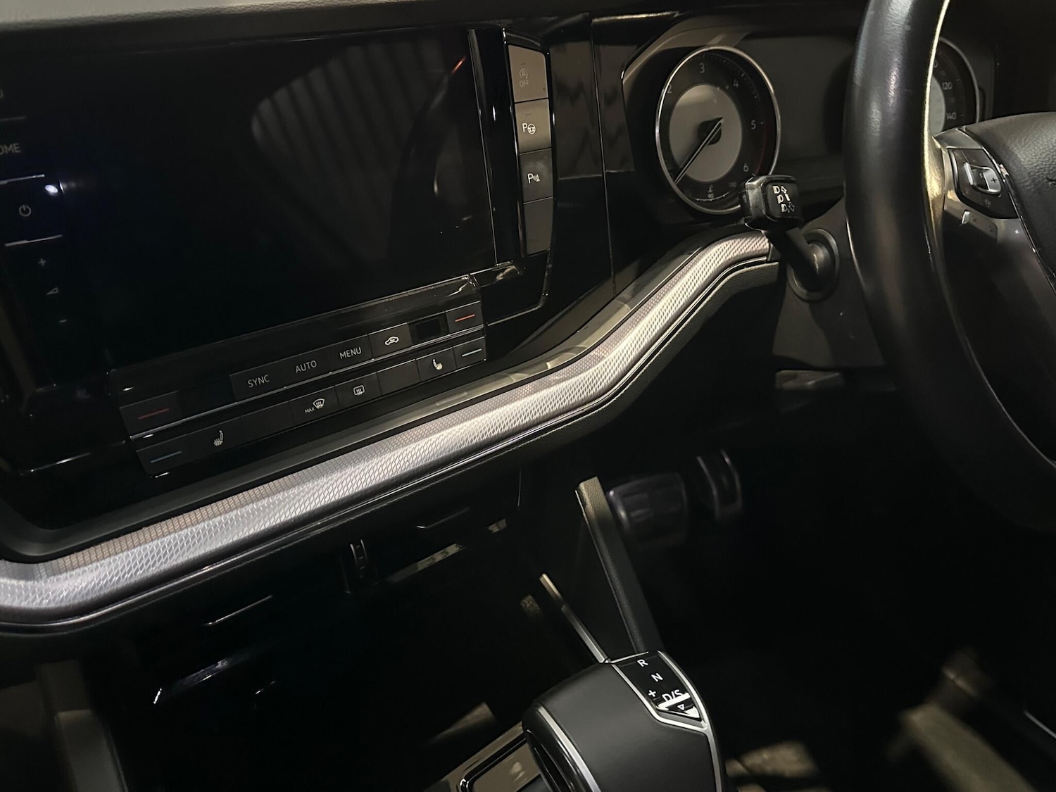 Used Volkswagen Touareg 2019 for sale - 77175516: Photo 42